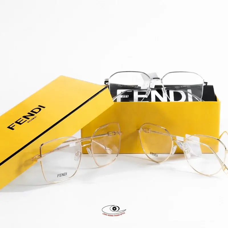 Gọng kính mạ vàng Fendi mua tại Mắt kính Long Hoàng Thành