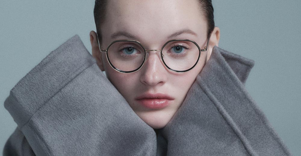 Phân biệt gọng kính GIGI Studios chính hãng – logo khắc laser