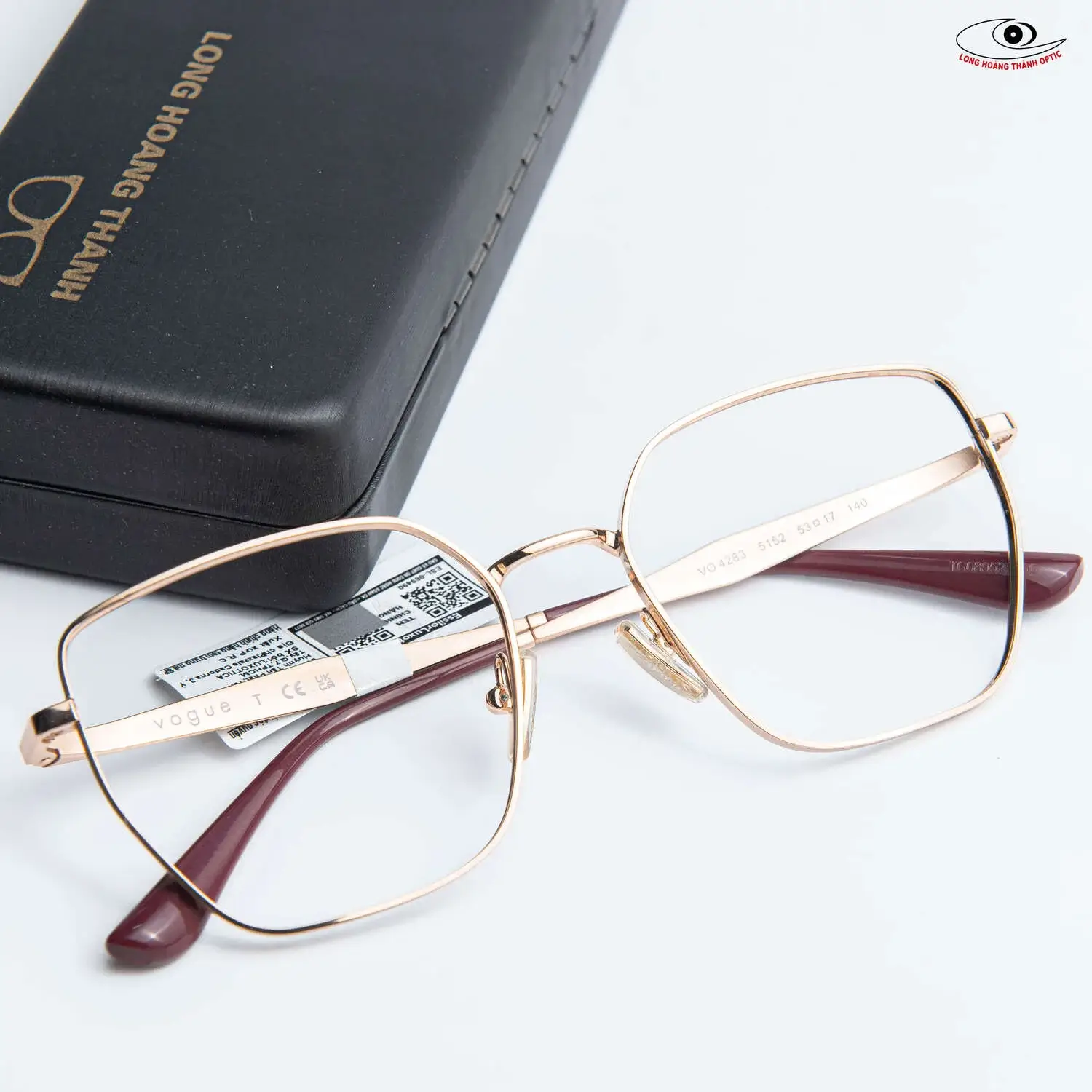 Địa chỉ mua gọng kính cận nữ mắt mèo chính hãng Vogue tại Huế, Đà Nẵng