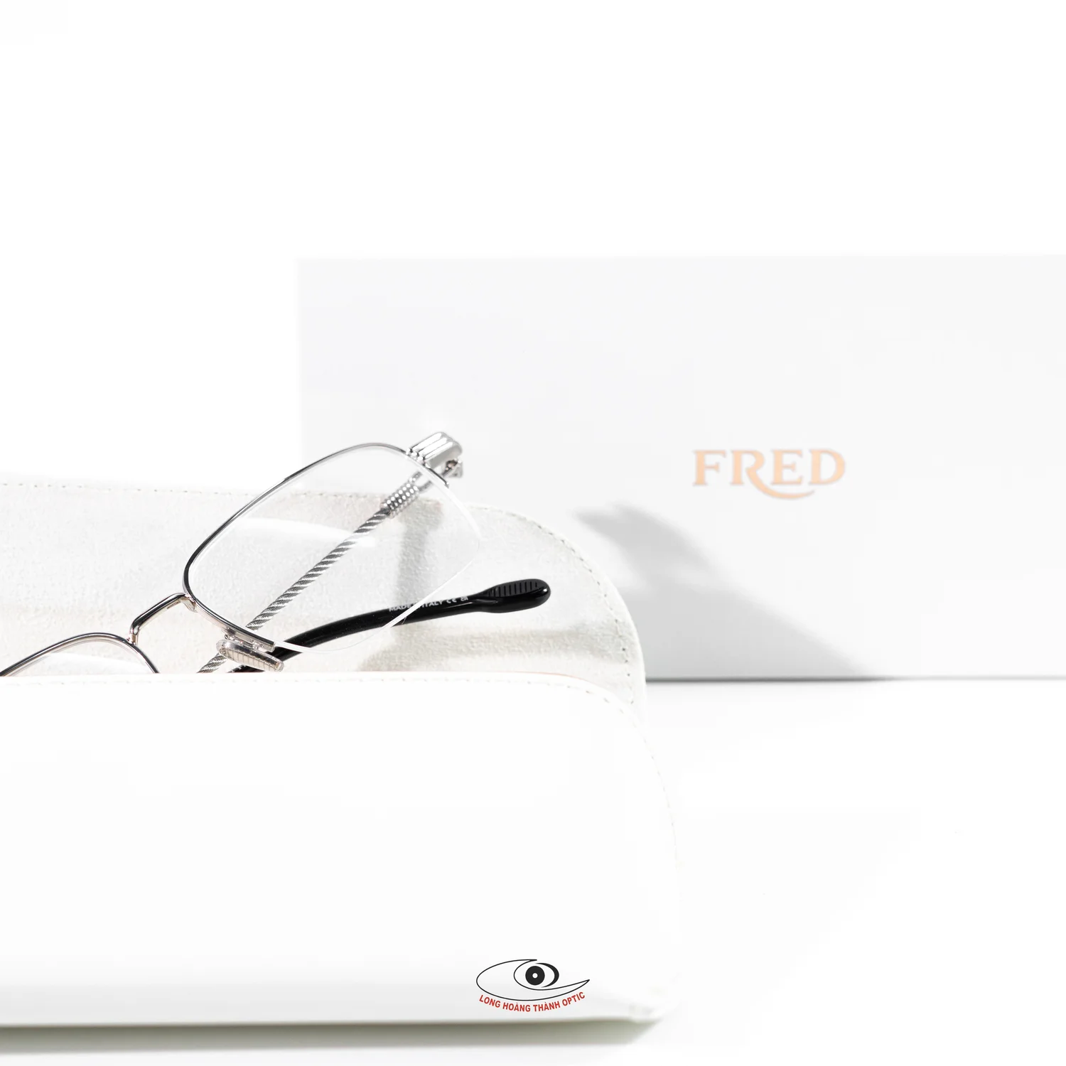 Địa chỉ mua gọng kính cận nam FRED giá tốt nhất tại Huế Đà Nẵng