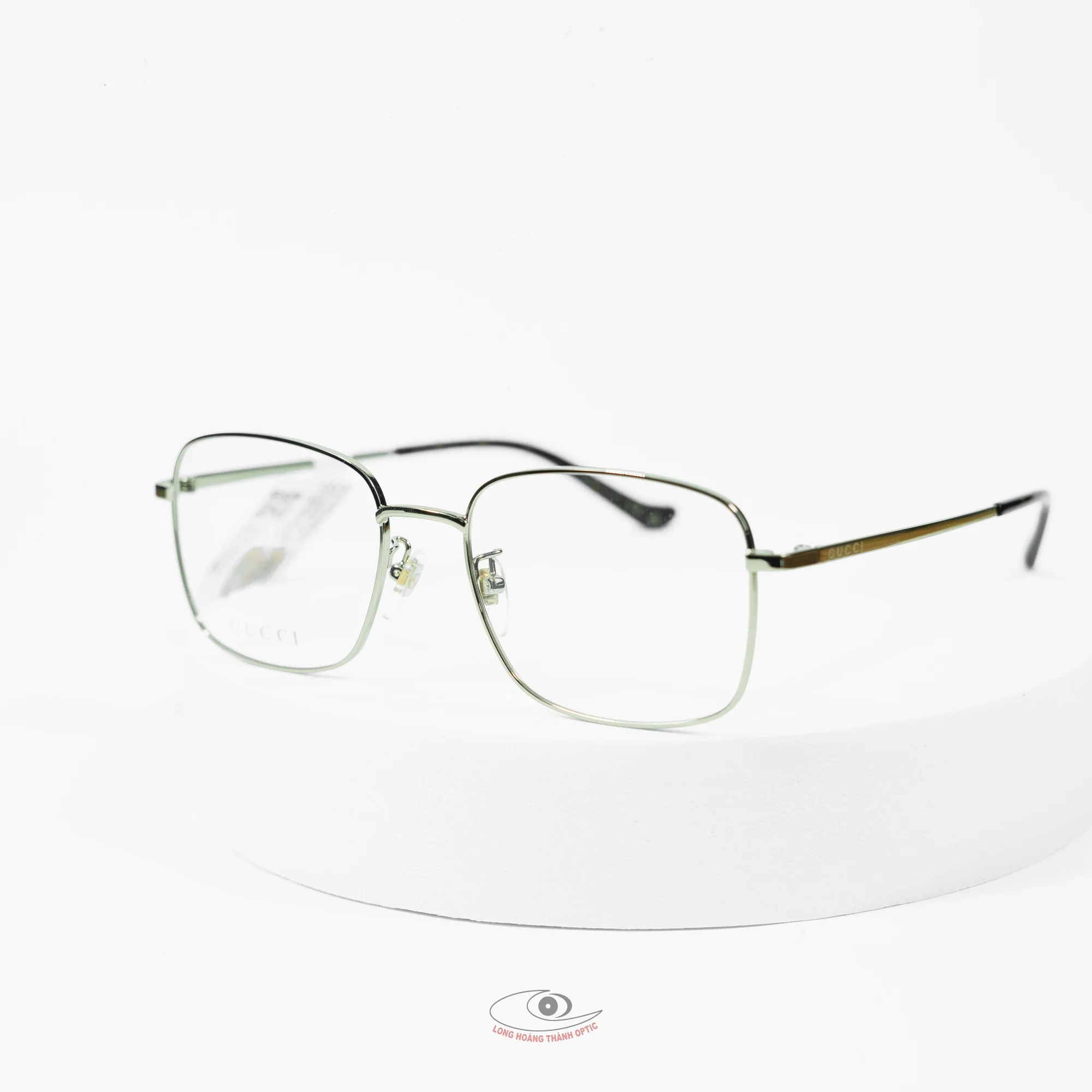 Gọng kính cận nữ Gucci bản to – quyến rũ và thời thượng