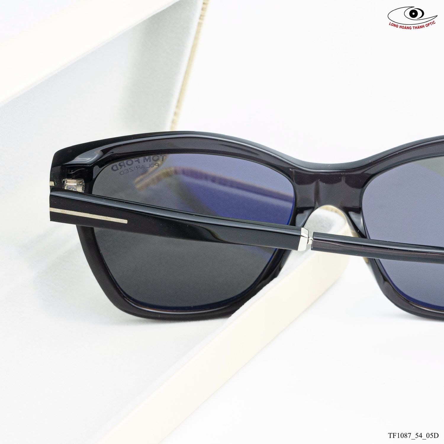 Kính Râm Tom Ford chống tia UV