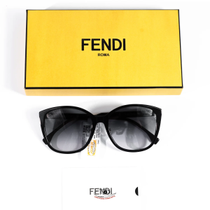 Kính Mát Fendi FE40031F_57_01B