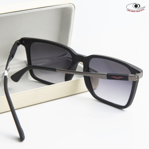 Kính Mát Police SPLP31 0703